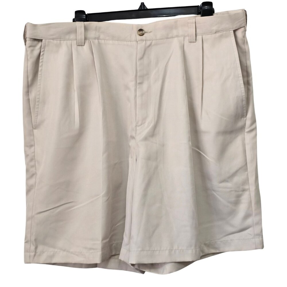 Windham Pointe Men's Beige Expandable Hidden Comfort Flat Front Shorts Size 38